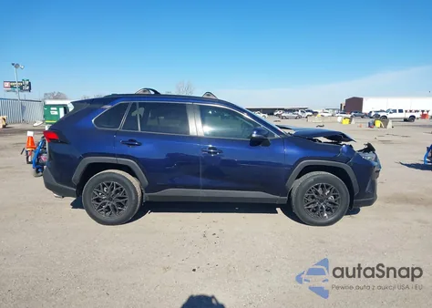 2019 Toyota Rav4 Xle z USA, uszkodzony, nr VIN 2T3W1RFV2KC022855